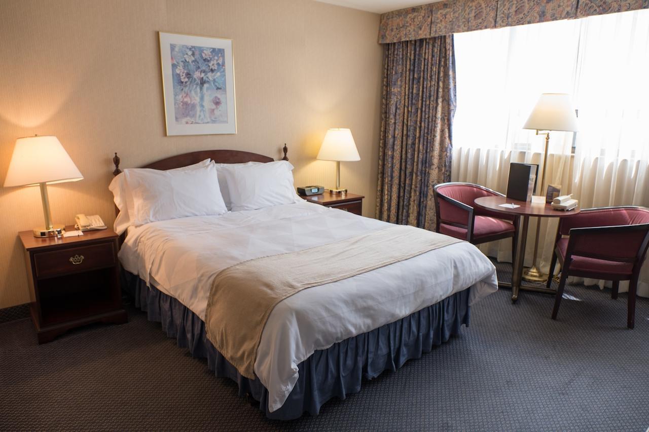 The Roehampton Hotel Торонто Екстер'єр фото
