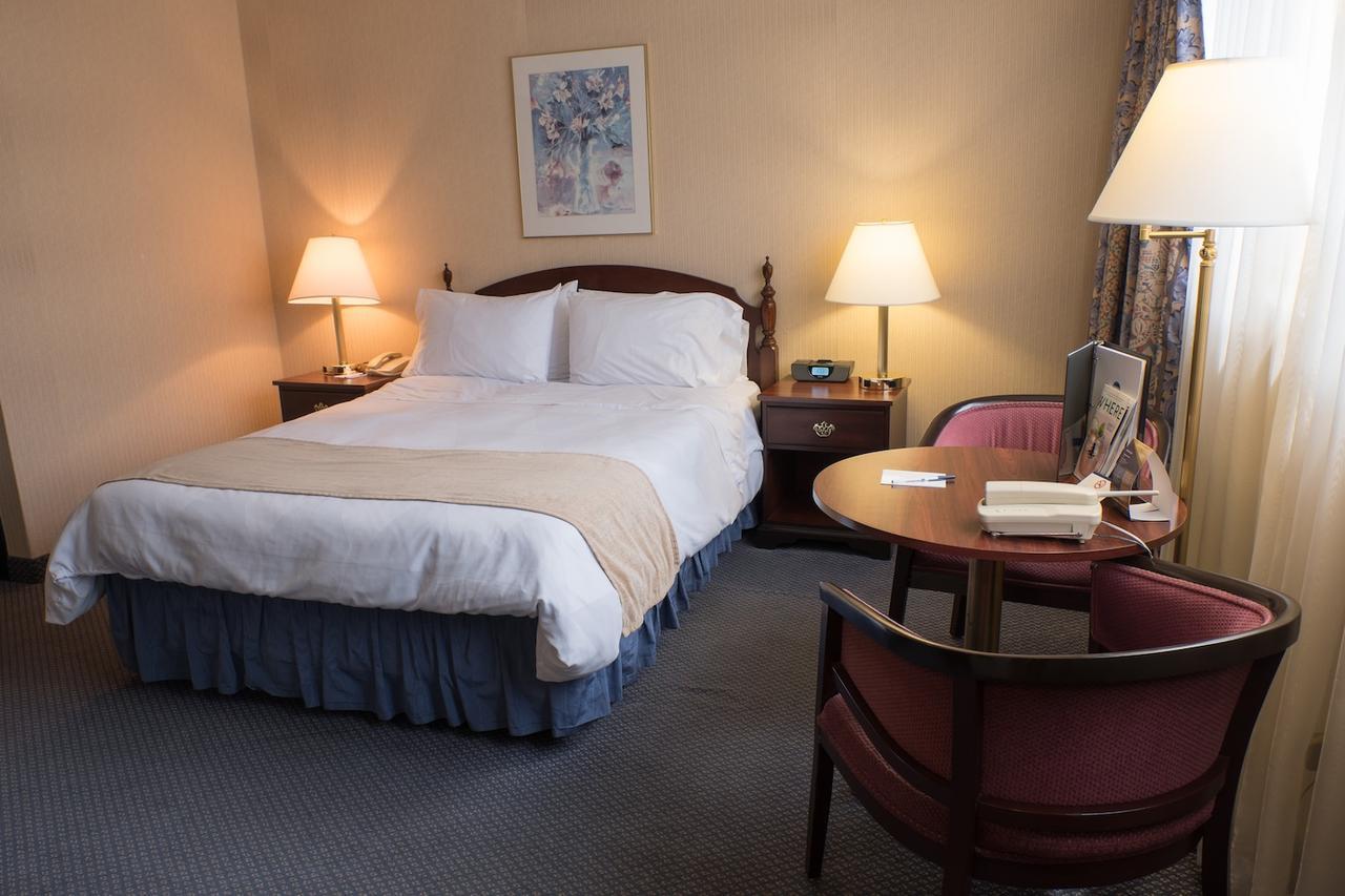 The Roehampton Hotel Торонто Екстер'єр фото